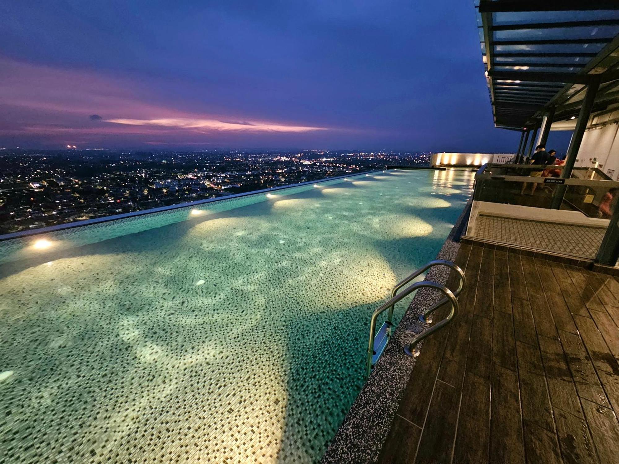 Quartz Paragon Suites Melaka By Ggm 외부 사진